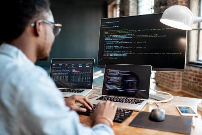 Grado Superior en Desarrollo de Aplicaciones Multiplataforma Imagen