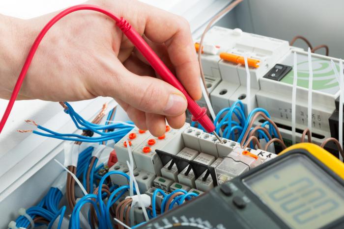 Técnico en Instalaciones Eléctricas y Automáticas (Temario Adaptado a Pruebas Libres de F.P. Grado Medio) Imagen