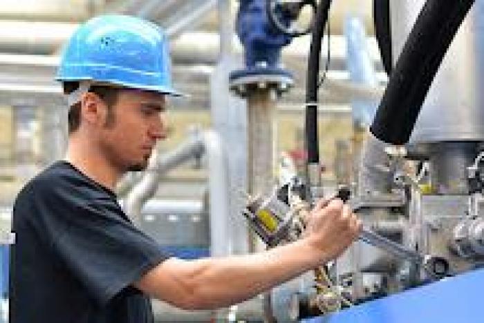 TÉCNICO MEDIO EN CARROCERÍA. Imagen